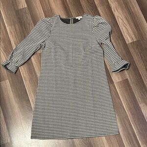LOFT Black and White Houndstooth Long Sleeve Dress